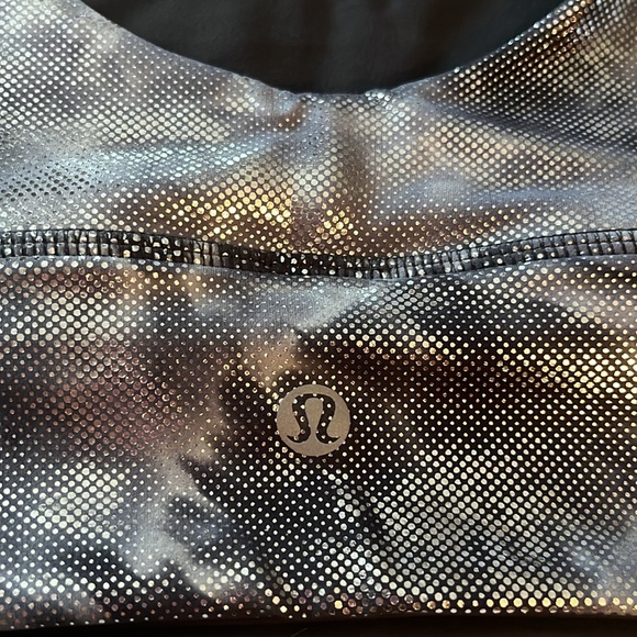 Lululemon Align Bra (reversible) NO PADS are included - Picture 3 of 5